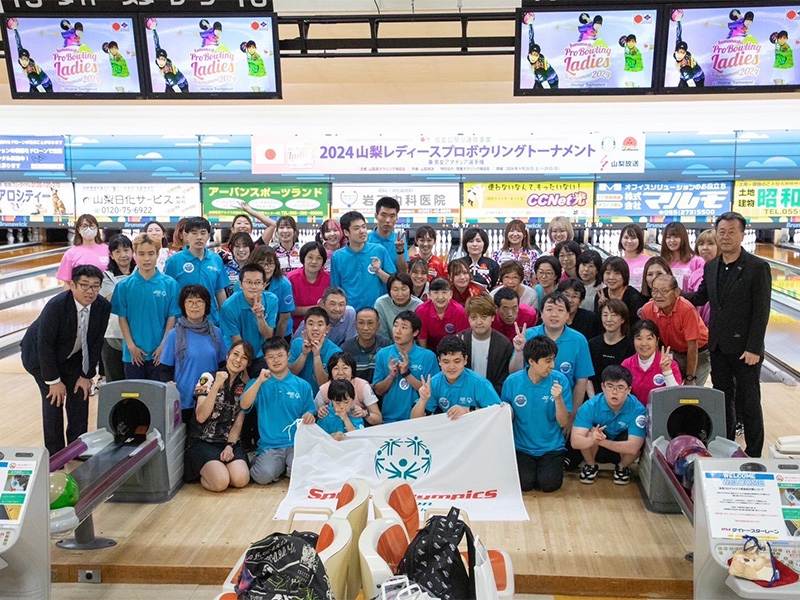レ*ル様 ‼️最終値下げです‼️ ボウリングボウルスピナー